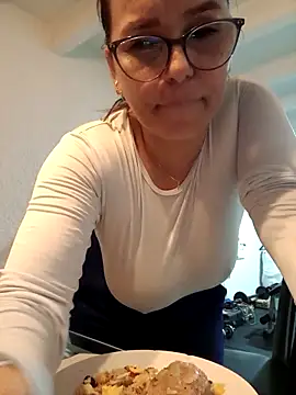 MariaPau 83 online show from March 4, 11:43 pm