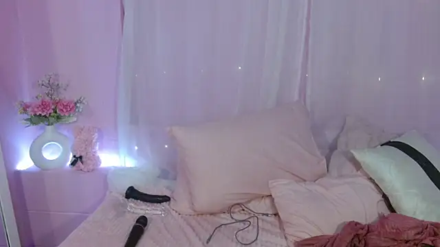 Sweetcristin online show from June 7, 2:37 am