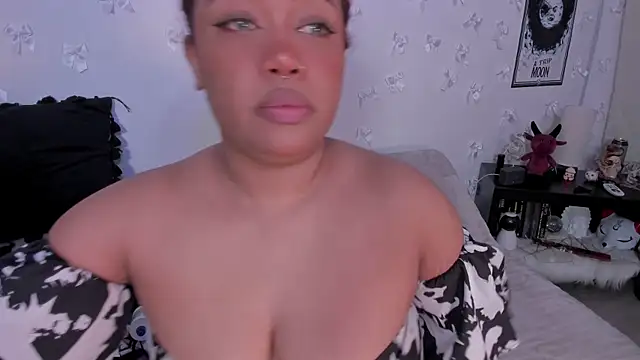 pamela doll3 online show from May 12, 1:36 am
