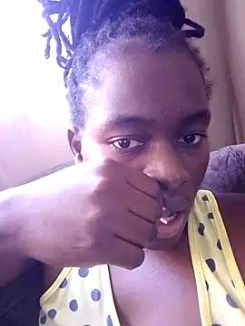 Snapshot of _cutemelania chatting on February 11, 12:05 pm cutemelania online show from February 11, 12:05 pm