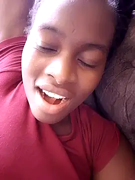 Snapshot of _cutemelania chatting on February 28, 9:15 am cutemelania online show from February 28, 9:15 am