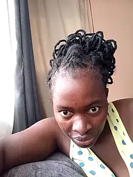 Snapshot of _cutemelania chatting on March 13, 8:48 am cutemelania online show from March 13, 8:48 am