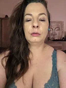 cristalines online show from May 10, 2:22 pm