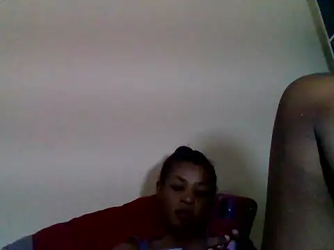 Snapshot of sexpetite chatting on July 28, 9:37 am sexpetite online show from July 28, 9:37 am