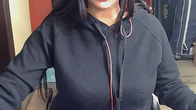 Naiaa-mylove online show from December 21, 10:11 am