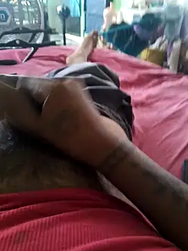 Snapshot of Galex083 chatting on September 24, 7:39 pm Galex083 online show from September 24, 7:39 pm