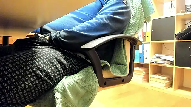 leccaleccafiga online show from January 13, 9:20 pm