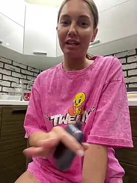 Snapshot of Chel_sea_ chatting on February 17, 10:25 pm Chel sea online show from February 17, 10:25 pm