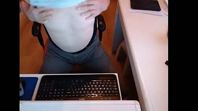 dutchpornking online show from March 17, 7:01 am