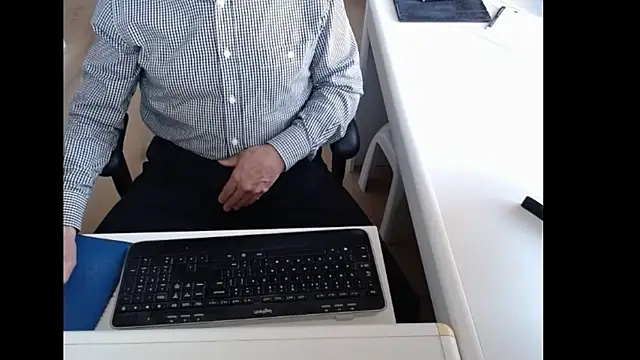 dutchpornking online show from April 30, 6:09 am
