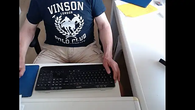 Snapshot of dutchpornking chatting on May 28, 6:21 am dutchpornking online show from May 28, 6:21 am