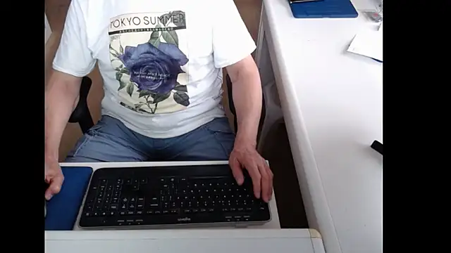 Snapshot of dutchpornking chatting on June 4, 5:46 am dutchpornking online show from June 4, 5:46 am