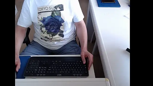 Snapshot of dutchpornking chatting on June 9, 6:36 am dutchpornking online show from June 9, 6:36 am