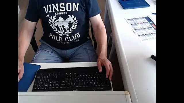 Snapshot of dutchpornking chatting on June 21, 6:49 am dutchpornking online show from June 21, 6:49 am