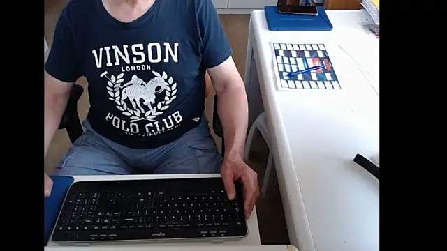 Snapshot of dutchpornking chatting on June 22, 6:21 am dutchpornking online show from June 22, 6:21 am