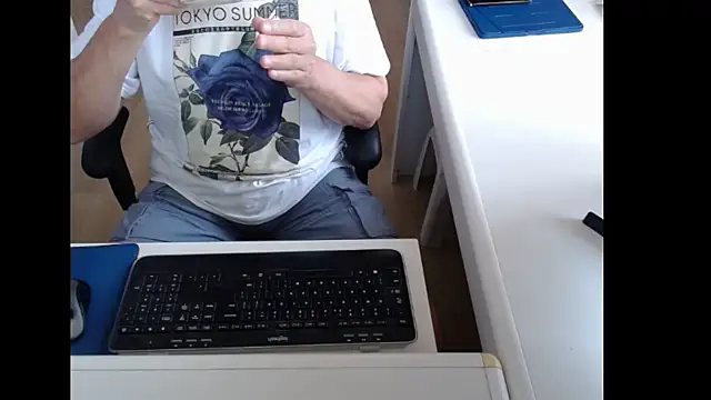 Snapshot of dutchpornking chatting on June 26, 6:07 am dutchpornking online show from June 26, 6:07 am