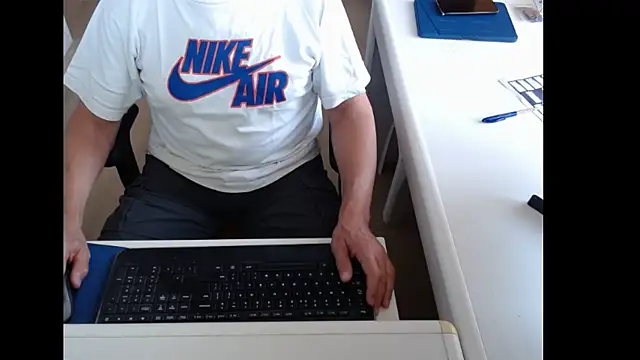 Snapshot of dutchpornking chatting on July 2, 6:08 am dutchpornking online show from July 2, 6:08 am