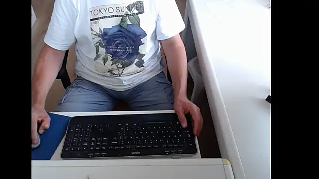 Snapshot of dutchpornking chatting on July 13, 6:05 am dutchpornking online show from July 13, 6:05 am