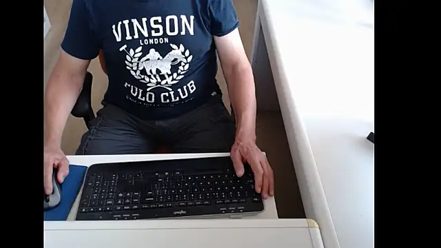 Snapshot of dutchpornking chatting on July 15, 7:02 am dutchpornking online show from July 15, 7:02 am