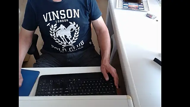 Snapshot of dutchpornking chatting on July 16, 6:19 am dutchpornking online show from July 16, 6:19 am