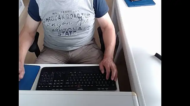 Snapshot of dutchpornking chatting on July 23, 6:11 am dutchpornking online show from July 23, 6:11 am