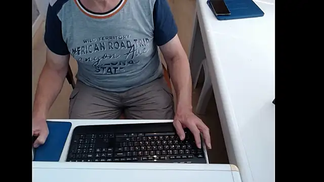 Snapshot of dutchpornking chatting on July 28, 1:43 pm dutchpornking online show from July 28, 1:43 pm