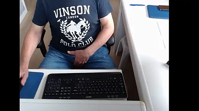 Snapshot of dutchpornking chatting on July 31, 6:13 am dutchpornking online show from July 31, 6:13 am