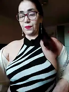 Chriss Tinaa online show from December 19, 6:12 am