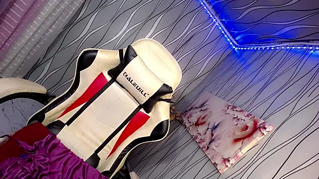 Snapshot of Sluty_Pinay_bbygirl chatting on December 18, 1:15 am Sluty Pinay bbygirl online show from December 18, 1:15 am