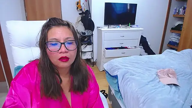 mondirty70 online show from October 27, 11:58 am