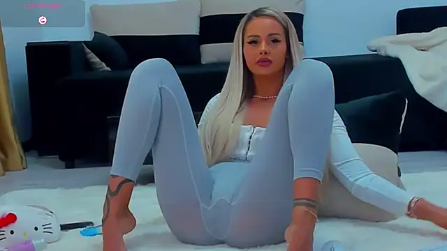 MelanieLexxx online show from January 6, 5:49 pm