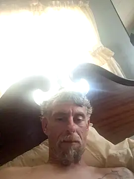 Snapshot of 19JaSon83 chatting on July 9, 5:06 pm 19JaSon83 online show from July 9, 5:06 pm
