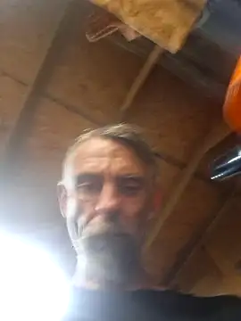 Snapshot of 19JaSon83 chatting on July 12, 8:44 pm 19JaSon83 online show from July 12, 8:44 pm