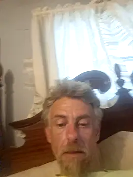 Snapshot of 19JaSon83 chatting on July 18, 6:12 pm 19JaSon83 online show from July 18, 6:12 pm