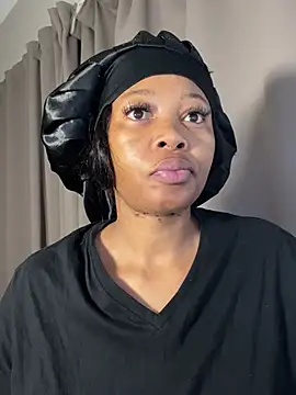 Snapshot of cherrybabe76 chatting on March 17, 6:29 am cherrybabe76 online show from March 17, 6:29 am