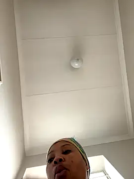 Snapshot of cherrybabe76 chatting on September 10, 6:24 am cherrybabe76 online show from September 10, 6:24 am