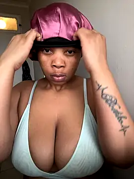 Snapshot of cherrybabe76 chatting on October 11, 3:10 pm cherrybabe76 online show from October 11, 3:10 pm