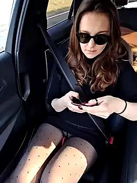 Tinas5 online show from March 4, 7:58 am