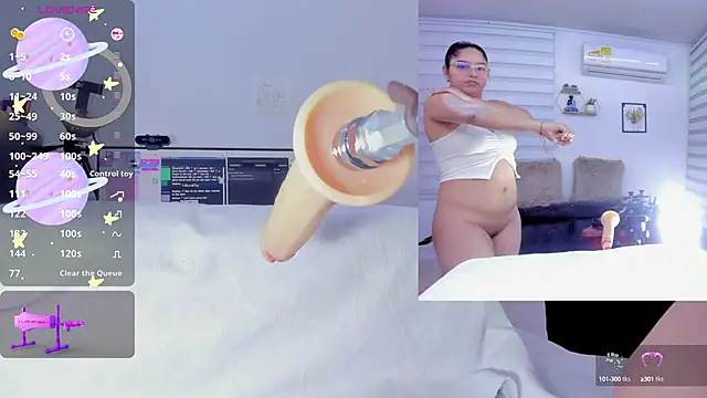 sofi velez online show from February 24, 1:24 am