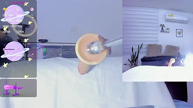 sofi velez online show from March 7, 1:20 am