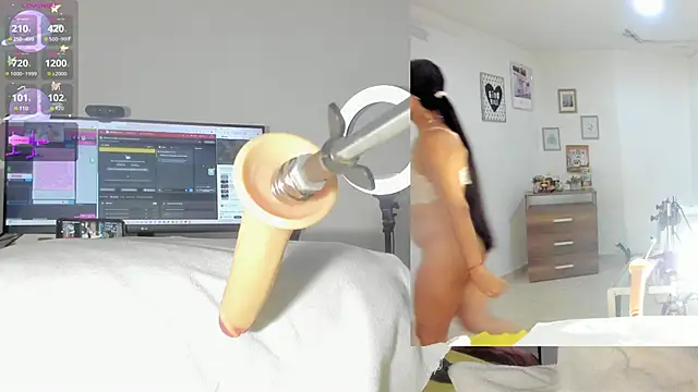 sofi velez online show from October 17, 5:26 pm