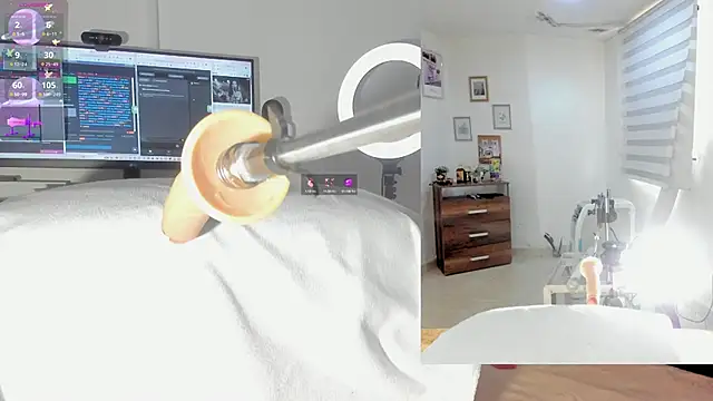 sofi velez online show from November 11, 5:02 pm