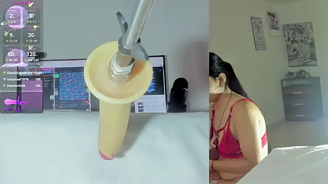 Snapshot of sofi_velez chatting on May 31, 4:58 pm sofi velez online show from May 31, 4:58 pm