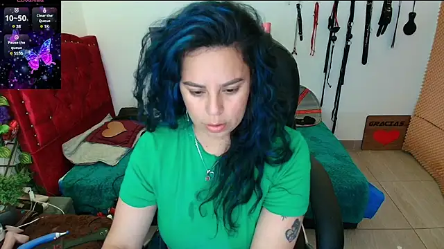 Snapshot of elektra_32 chatting on March 23, 5:32 am elektra 32 online show from March 23, 5:32 am