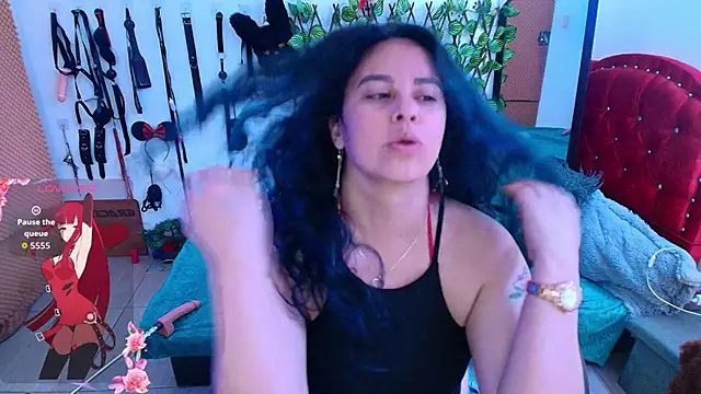 Snapshot of elektra_32 chatting on October 10, 4:44 am elektra 32 online show from October 10, 4:44 am