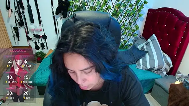 Snapshot of elektra_32 chatting on November 1, 10:56 pm elektra 32 online show from November 1, 10:56 pm