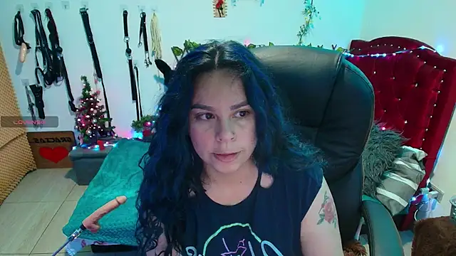 Snapshot of elektra_32 chatting on December 1, 4:23 pm elektra 32 online show from December 1, 4:23 pm