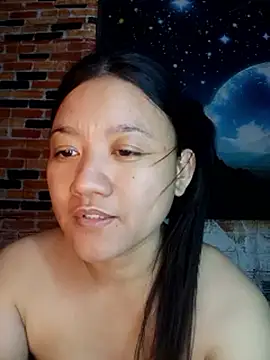 Snapshot of Urchanel chatting on May 7, 1:16 pm Urchanel online show from May 7, 1:16 pm