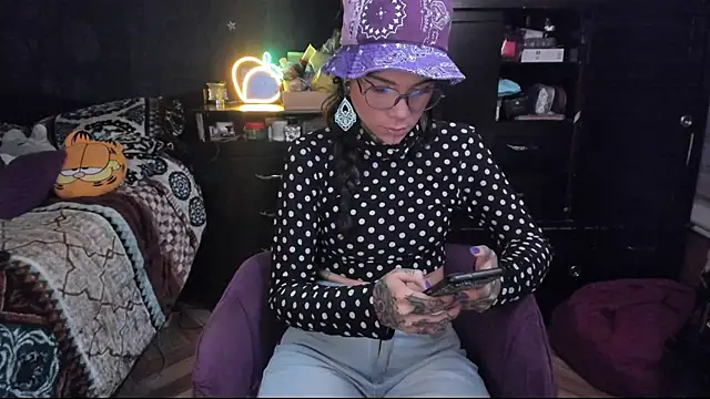 Snapshot of Lilmarieee chatting on January 11, 10:40 pm Lilmarieee online show from January 11, 10:40 pm