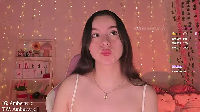 Snapshot of Ambeerouse chatting on October 20, 2:12 am Ambeerouse online show from October 20, 2:12 am